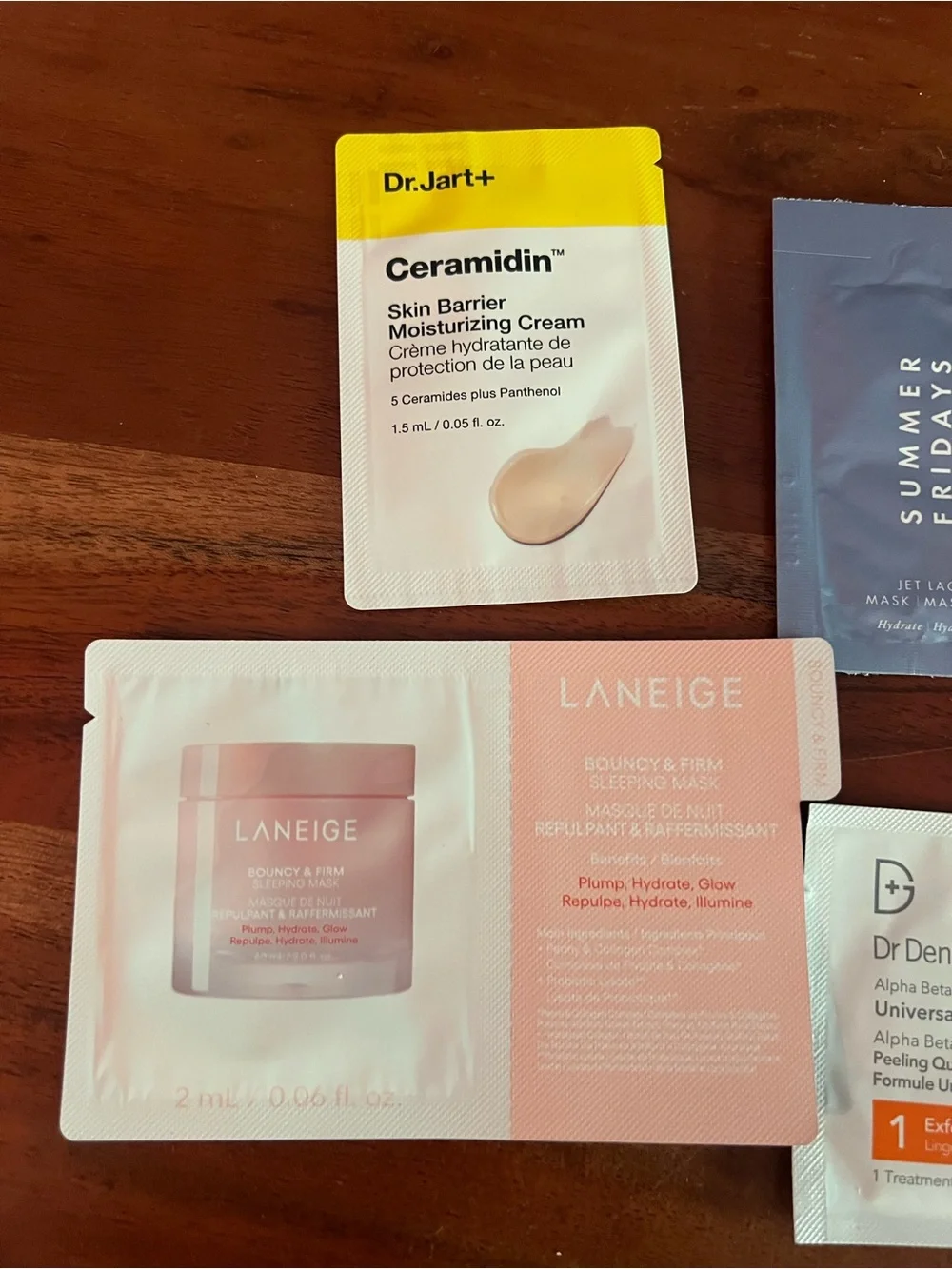 Assorted Women’s Skincare Sample Kit 24 Samples